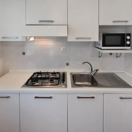 Apartamento Locazione Turistica Meridiana-3 *
